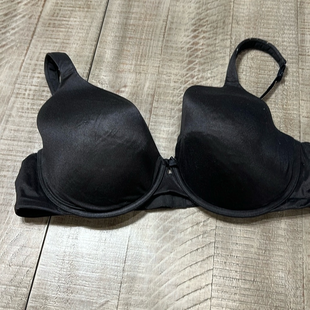 3/$25 Cacique gently used women’s lightly lined full coverage bra